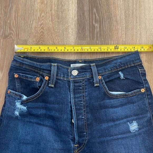 Levi's Ribcage Straight Ankle Distressed Dark Blue Jeans Sz 30 - Picture 14 of 16